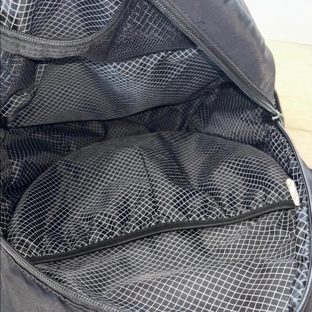 Vooray Ace Flex School Backpack in black